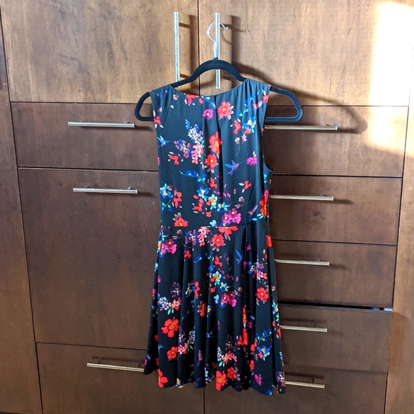 Express flower dress - Picture 3 of 3